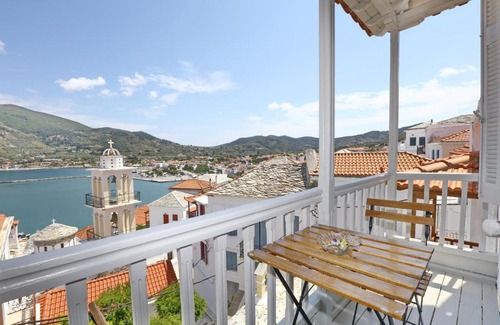 Skopelos Apartment | House of town