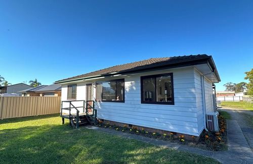 Bomaderry House | House of Work Holiday & family