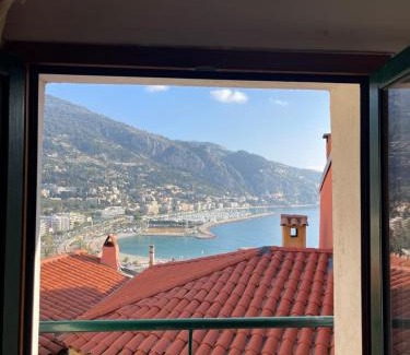 Old Town Apartment | House Old town 50m beach&shop