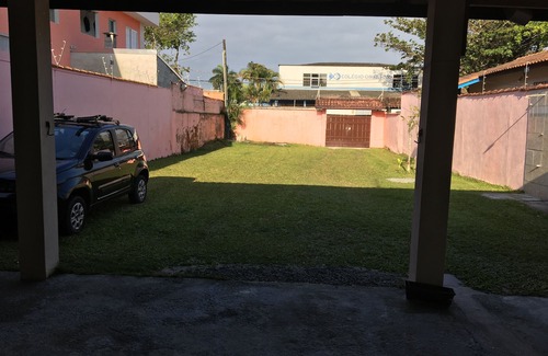 Balneario Mogiano House | House on Boroceia beach, Bertioga, north coast of São Paulo. Check it out.