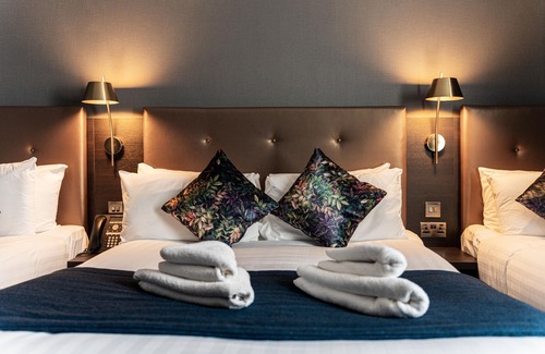 Warwick Hotel | House On Warwick