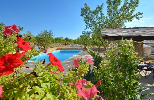 Benkovac House | House Pavlovi dvori (87901-K1) - Gornje Biljane