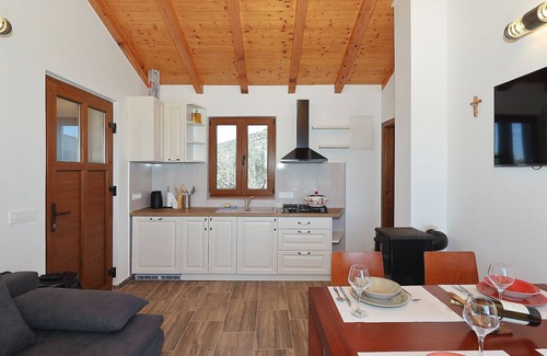 Tkon House | House Pinjol (91561-K1) - Tkon - island Pasman
