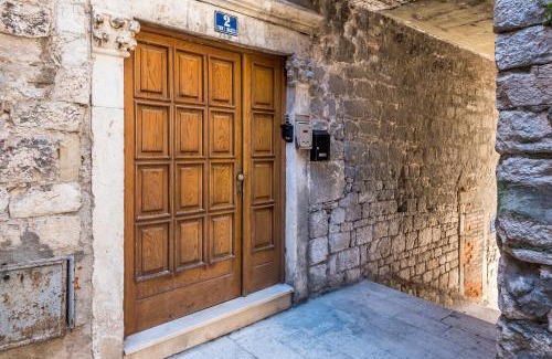 Sibenik Old Town House | House Poletti