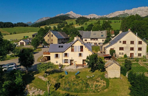 Villard-de-Lans House | house sleeps 10 4 *
