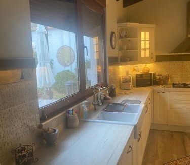 Alicante House | House -Sleeps 6-Garden-Fireplace