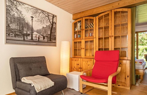 Bermatingen Apartment | House "Sonnenschein Sonnenterrasse" with Garden, Terrace and Wi-Fi