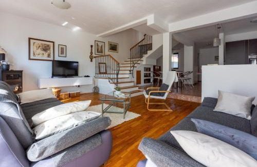 Novi Vinodolski House | House Sunshine