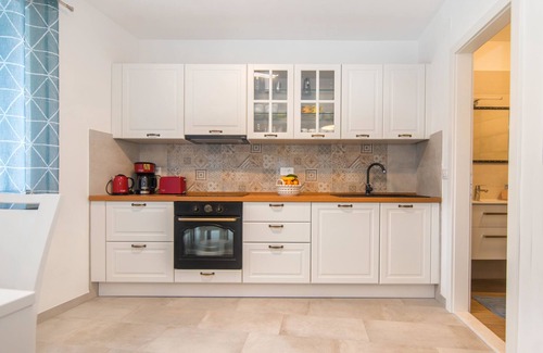Vrboska House | House Tia