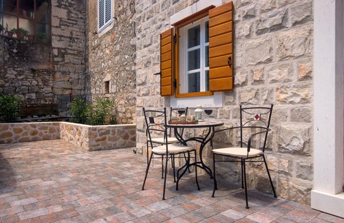 Vrboska House | House Tia