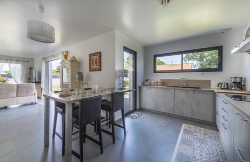 Talmont-Saint-Hilaire House | House with garden and terrace near the Veillon beach in Talmont, Vendée