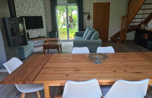 Pleurtuit House | House with enclosed garden-5 km from the beach