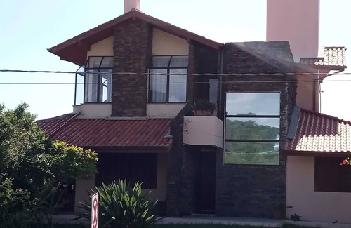 Pinheira House | House with Front Deck to the Sea, Pinheira/(Praia de Cima), Palhoça/SC