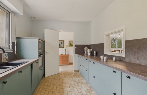 La Foret-Fouesnant Ski Chalet | House with garden for 8 adults & 2 kids