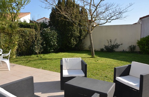 La Tranche-sur-Mer House | HOUSE WITH GARDEN BEACH 500M