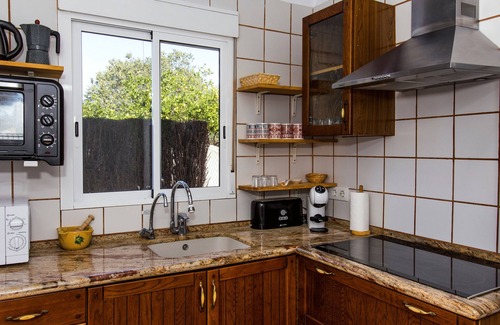 Denia Ski Chalet | House with garden 5 minutes from the beach! (pet friendly)