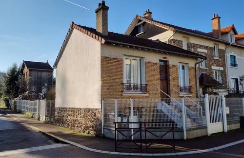 Bourg-la-Reine House | House with garden near RER B transport