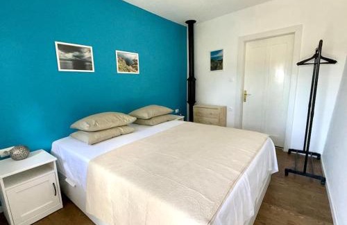Vrbnik House | House with lovely terrace 10 min drive from the sea