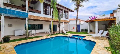 Jardim Acapulco House | House with pool, balcony and leisure in a condo