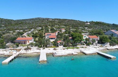 Tkon House | House Zelanto Mali