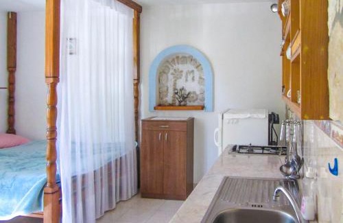Tkon House | House Zelanto Mali