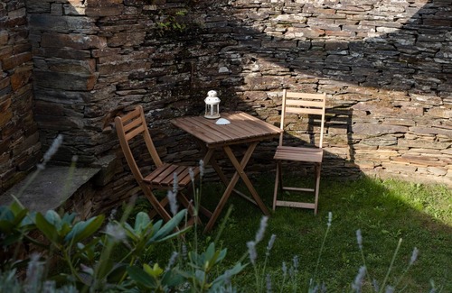 Samos Cottage | Houses of Outeiro for 2 people