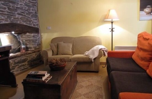 Samos Cottage | Houses of Outeiro for 6 people