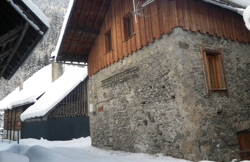 Venosc Ski Chalet | houses /villas - 4 rooms - 6/8 personsHouse with gardenBig house