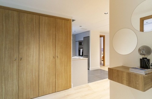 Nueva Espana Apartment | Housing Castellana V by Sharing Co