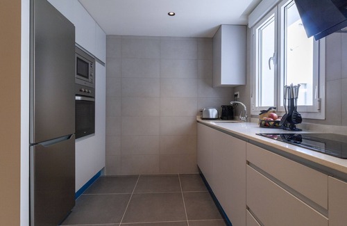 Nueva Espana Apartment | Housing Castellana X X X I I I (33) by Sharing Co