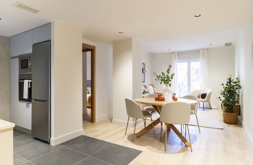 Nueva Espana Apartment | Housing Castellana XI by Sharing Co