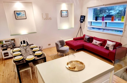 Hove Cottage | Hove Seaside Cottage, Sleeps 8, 2 Mins to Seafront