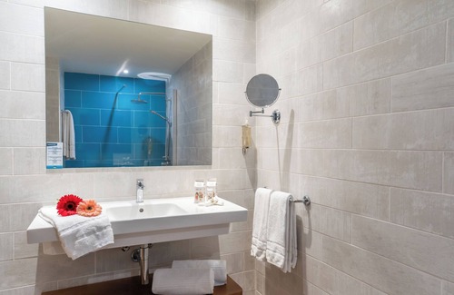 Costa Adeje Resort | HOVIMA La Pinta Beachfront Family Hotel