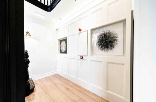 Adamsdown Apartment | Howard Gardens Flat 2 Rowan