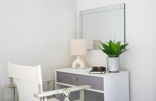Adamsdown Apartment | Howard Gardens Flat 2 Rowan