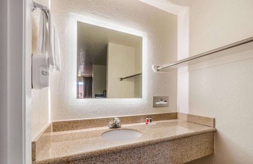 Holbrook Hotel | Howard Johnson by Wyndham Holbrook