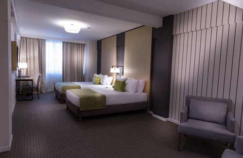 Buenos Aires Central Business District Hotel | Howard Johnson Plaza by Wyndham Buenos Aires