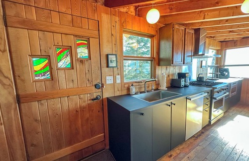 Schroeder Cabin | Hoyllara - Lake Superior - Schroeder, MN - Cascade Vacation Rentals