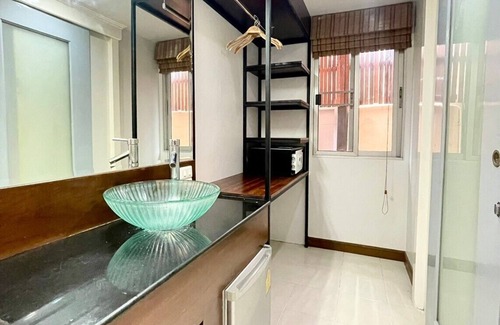 Nimman Apartment | Hub53 Coworking & Coliving Space