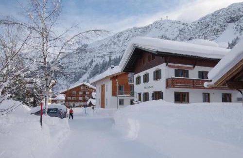 Lech am Arlberg Apartment | Hubertusklause