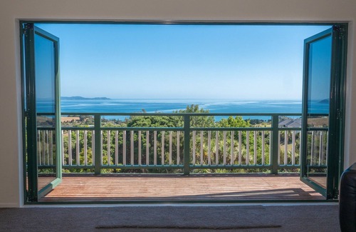 Doubtless Bay House | Huge 180 degree views of Doubtless Bay