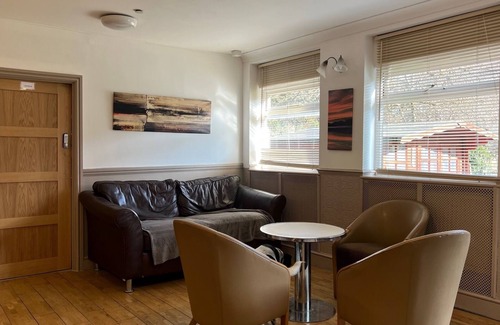 Catford Apartment | Huge loft apartment perfect for a visit to London, with parking and garden