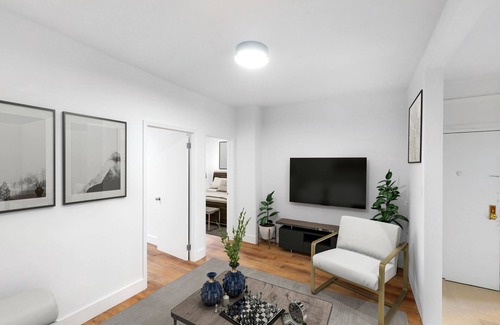 SoHo Apartment | Huge renovated 3 bedroom loft on Spring & Elizabeth
