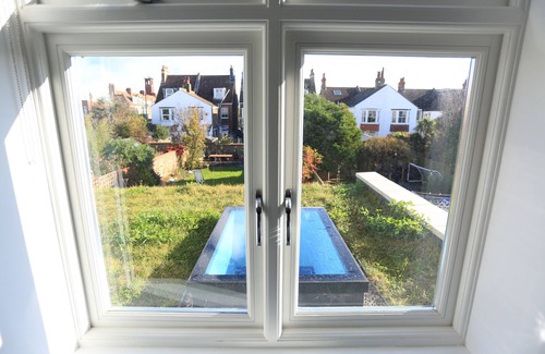 Hove House | Huge seaside house with parking and garden