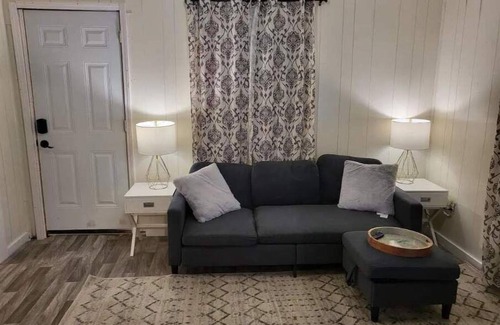 Brackettville House | Humble cottage