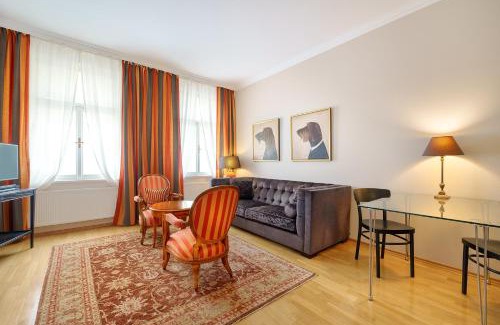 Smichov Apartment | Hunger Wall Residence