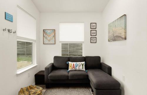 New Braunfels House | Hunka Hunka Cabin