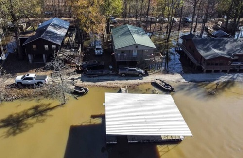 Beech Grove House | Hunting Lodge on The Black River