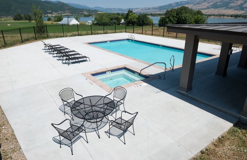 Ogden House | Huntsville, Utah Townhome near Snowbasin Ski Resort.EW28