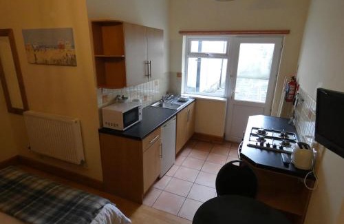 Uplands Bed & Breakfast | Hurst Dene Aparthotel